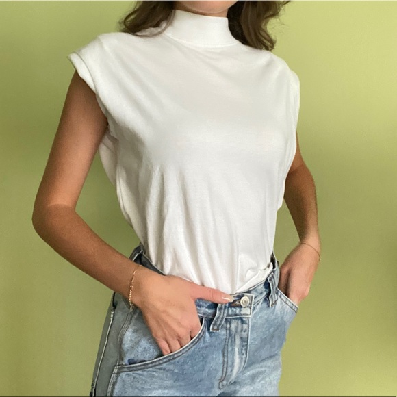 Brandy Melville top - Picture 1 of 5